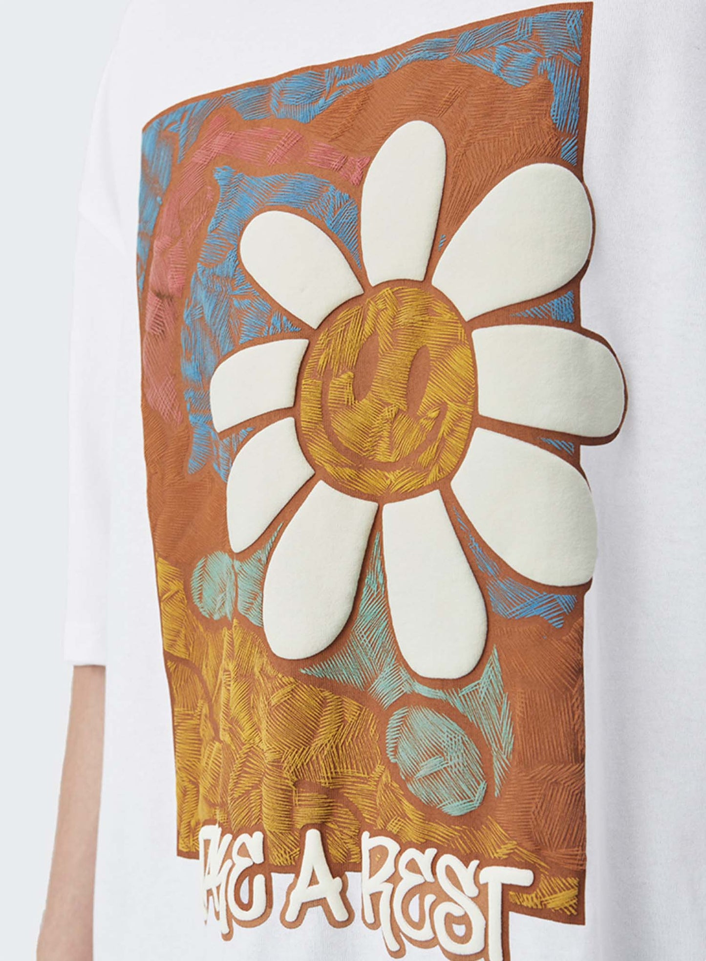 Color Artwork Daisy Tee