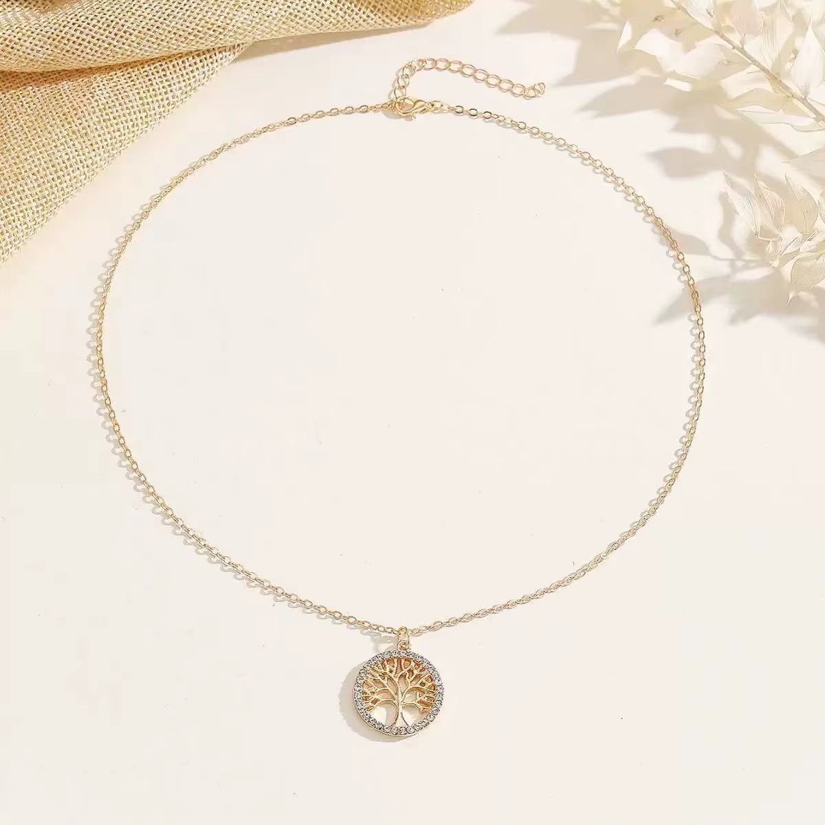 High Quality Classic Shiny Zircon Tree of Life Pendant Necklace, a Beautiful Necklace Gift for Beautiful Women