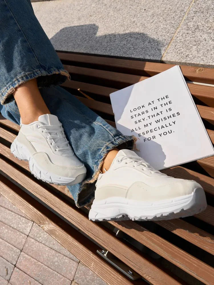 Beatrix Sneakers: Stylish and Comfy Go-To Kicks