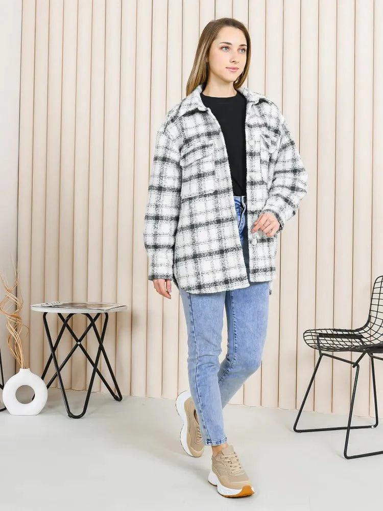 Beatrix Sneakers: Stylish and Comfy Go-To Kicks